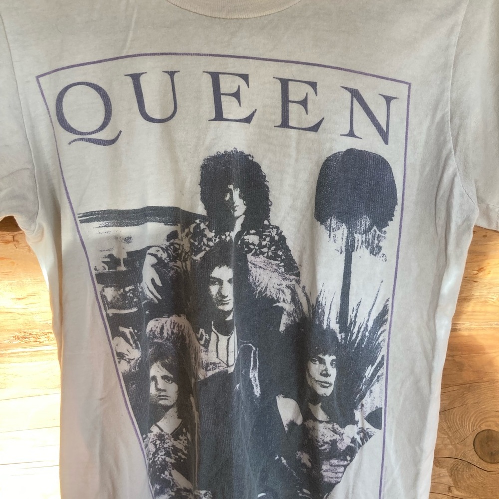 Vintage band tee (Queen) - Picture 2 of 3
